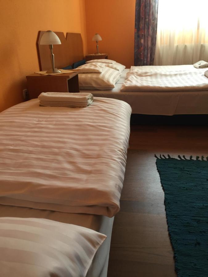 Apartman Dora Hajdúszoboszló Buitenkant foto