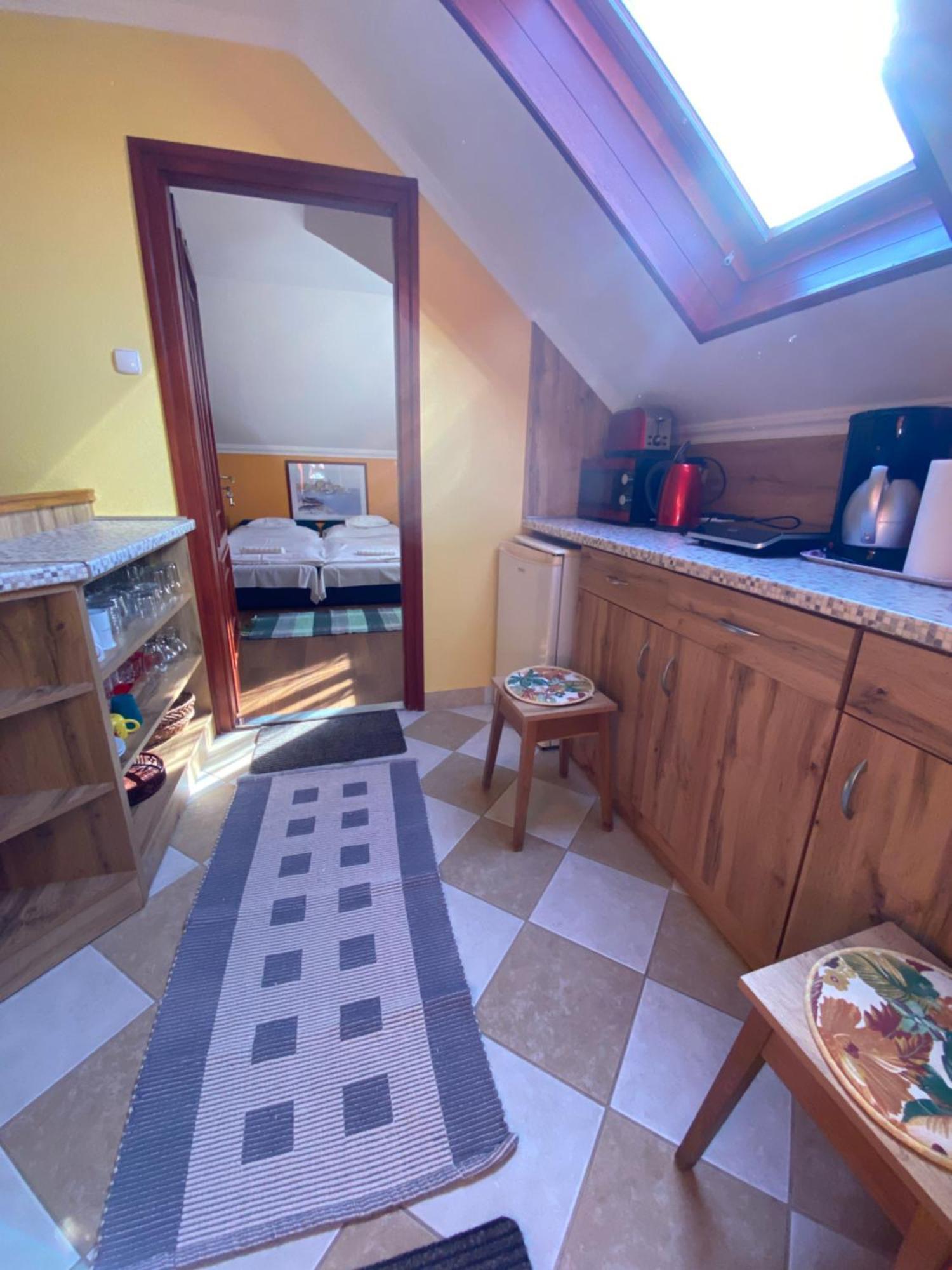 Apartman Dora Hajdúszoboszló Buitenkant foto