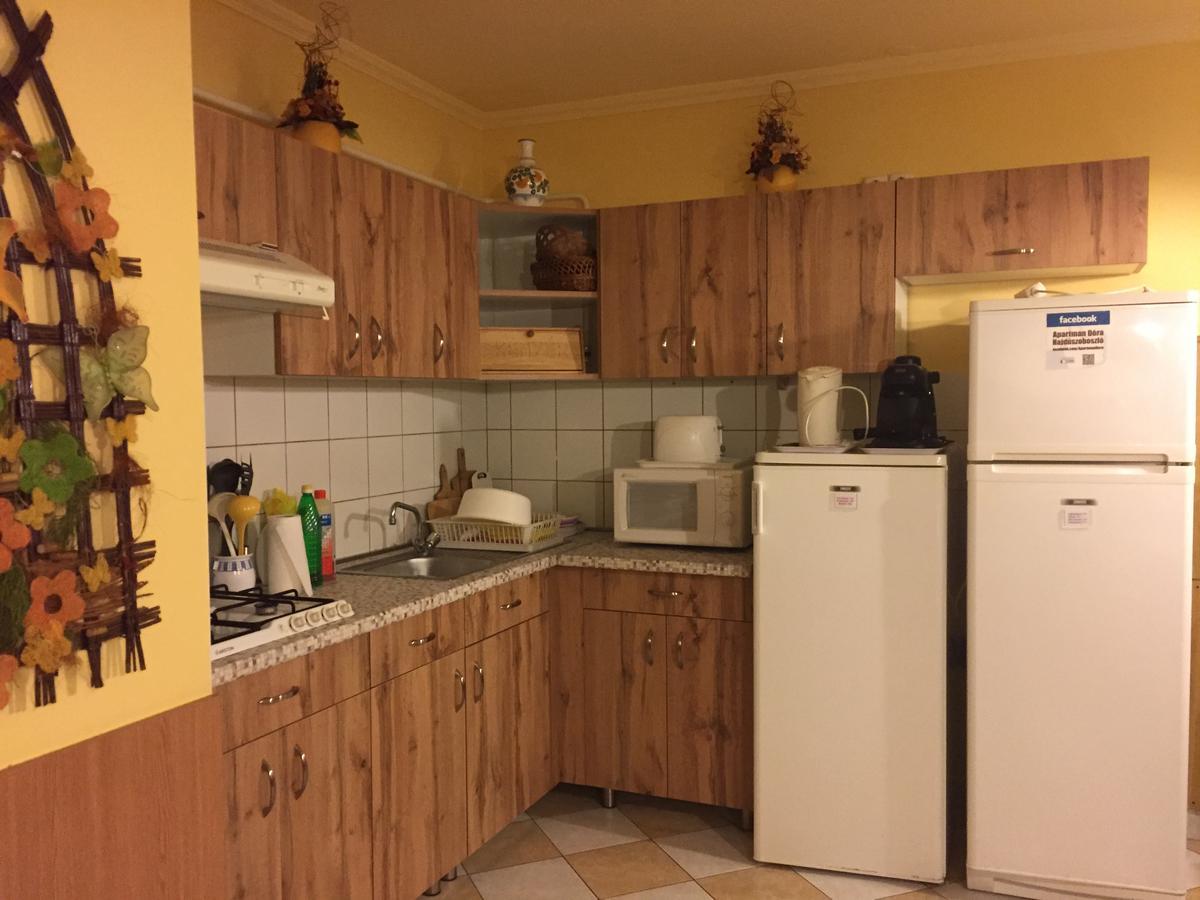 Apartman Dora Hajdúszoboszló Buitenkant foto