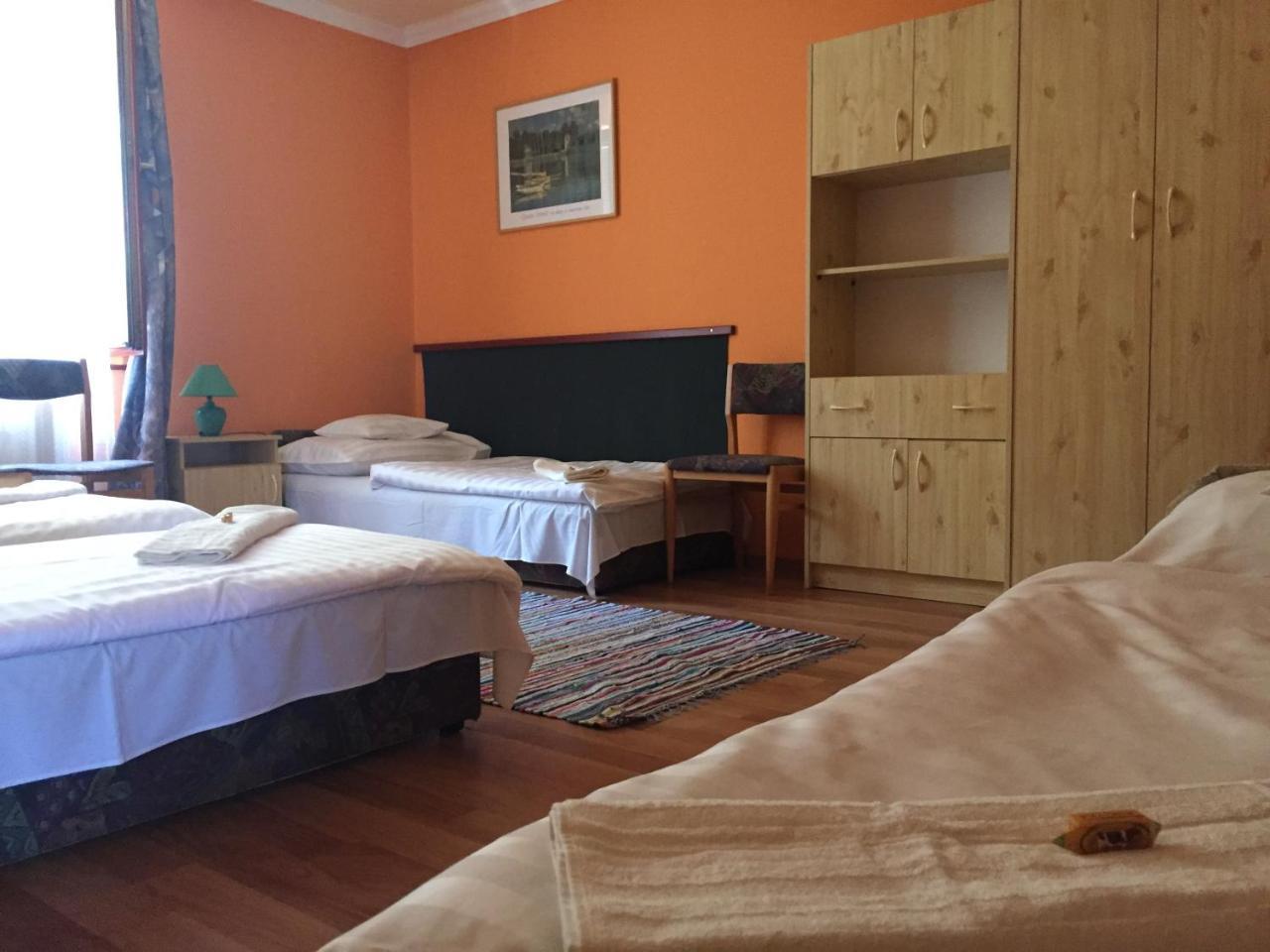 Apartman Dora Hajdúszoboszló Buitenkant foto